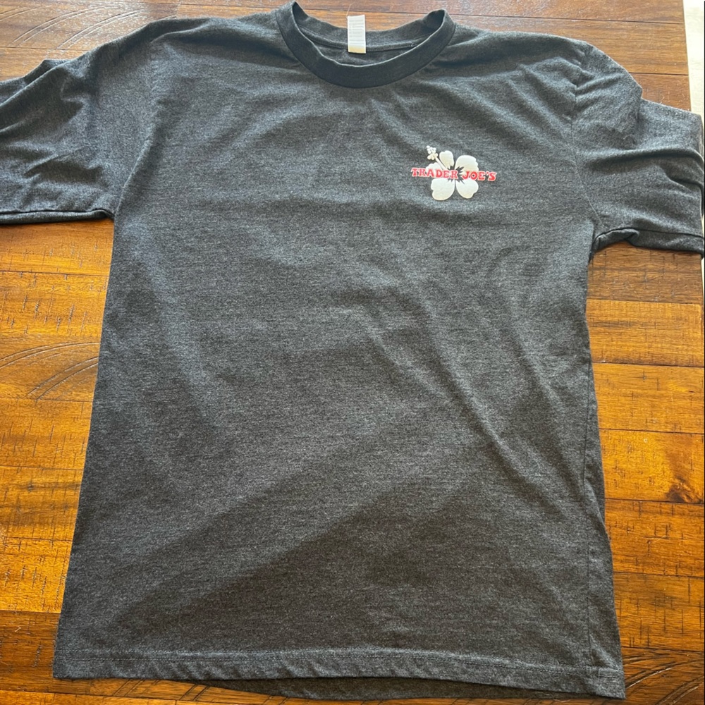 Trader Joe’s Large Dark Grey Long Sleeve Tee